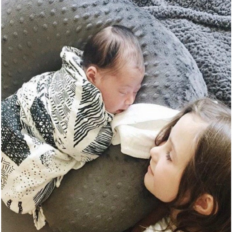 Nursing Pillow Breastfeeding - Sarung Bantal Menyusui Bentuk U Universal